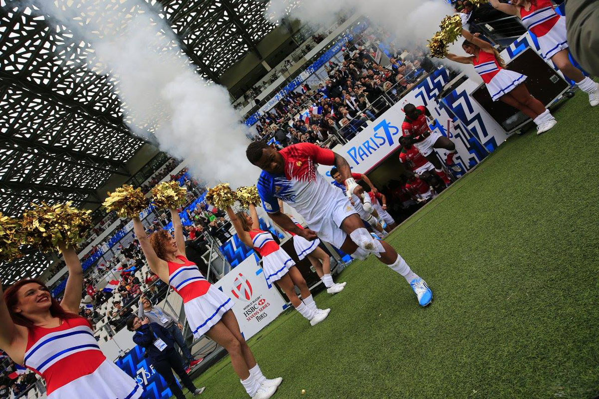 photo de l'entrée des joueurs habillée par 31mille lors du match d'ouverture du HSBC World Series masculin